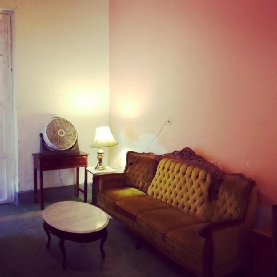 ホテル Maska Mansion Gdl, Hosting And Yoga グアダラハラ エクステリア 写真