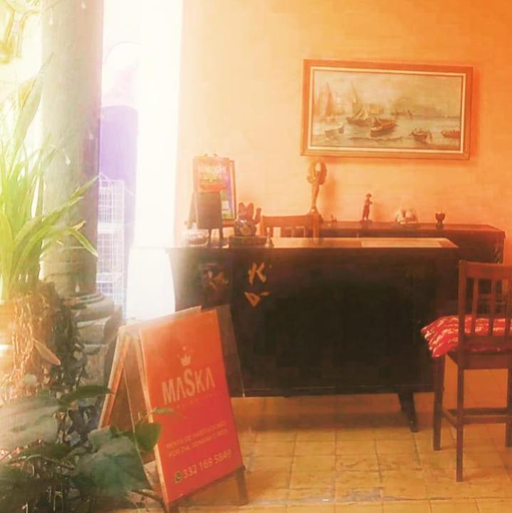 ホテル Maska Mansion Gdl, Hosting And Yoga グアダラハラ エクステリア 写真